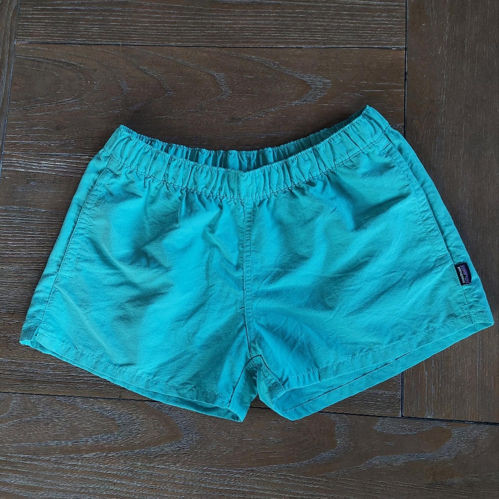 Patagonia Barely Baggies Shorts - Size M
